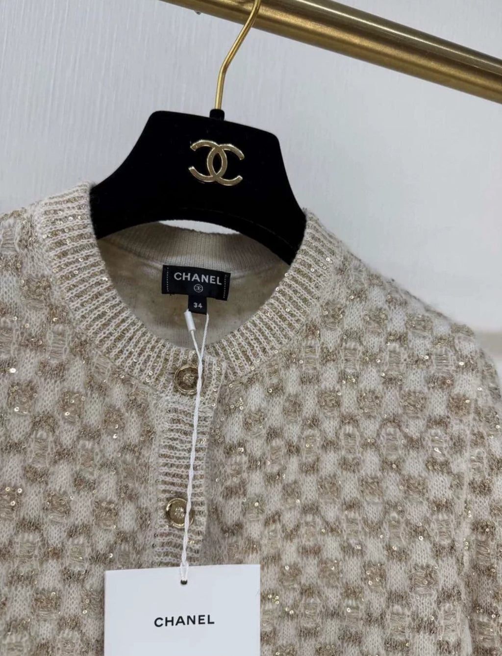 Chanel 23B ecru igan