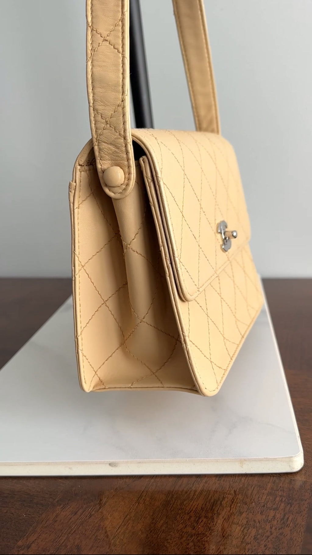 Chanel Vintage 1997 Beige Stitch Shoulder Flap Bag