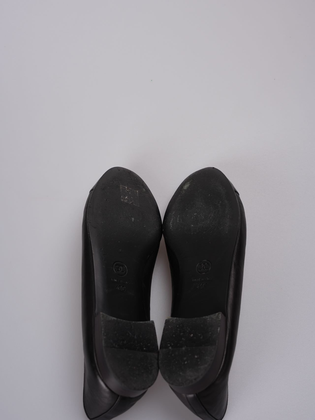 Chanel Ballet Flats in Black Leather Toe Size 40