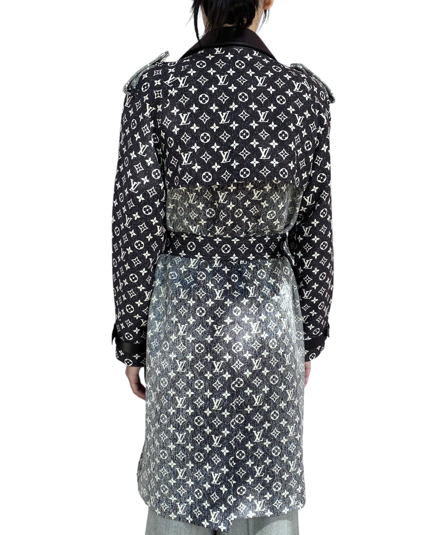 Louis Vuitton 2023 Black Denim Monogram Trench Coat - 38