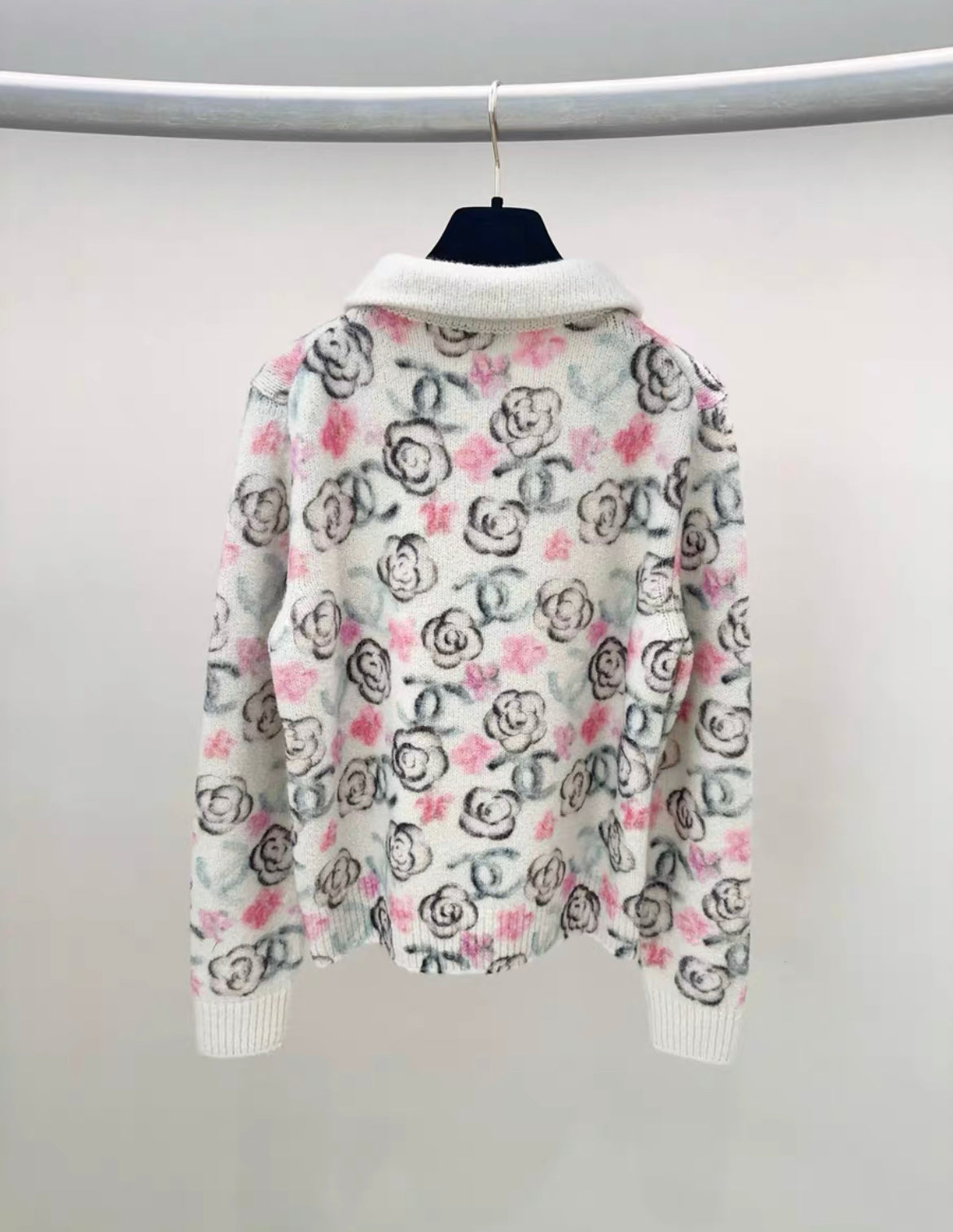 Chanel 23N coco neige Beige/Pink Cashmere igan size 38