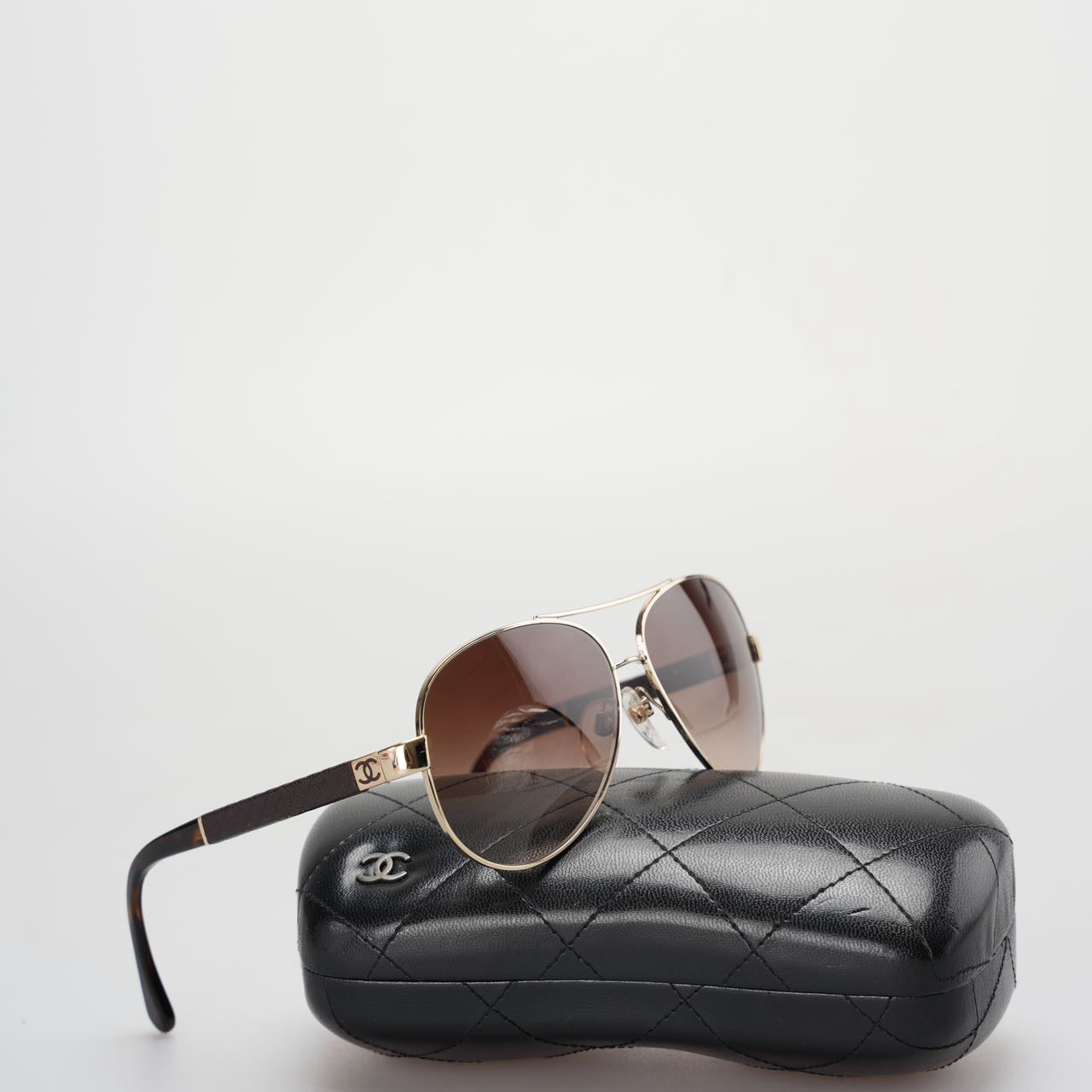 Chanel CC Aviator Sunglasses 4195-Q in Brown and Gold