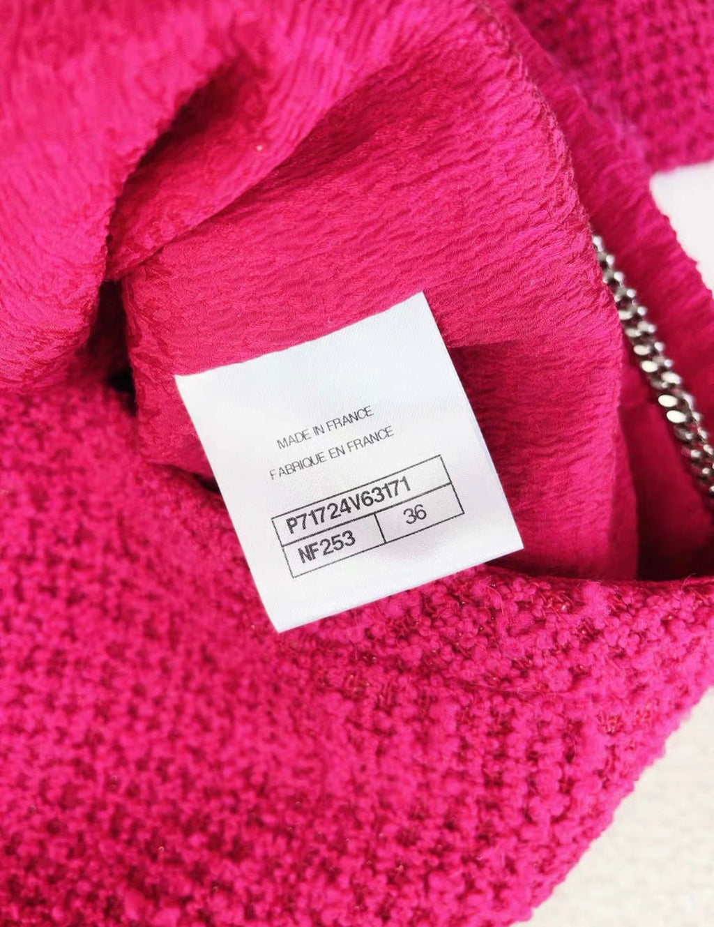 Chanel 21K rose red tweed cropped jacket size 36