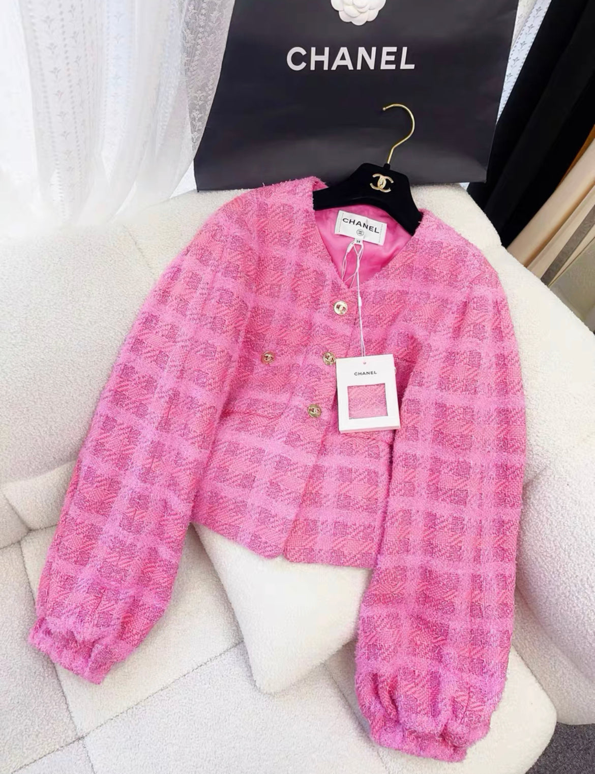 Chanel 24P pink tweed jacket size 38