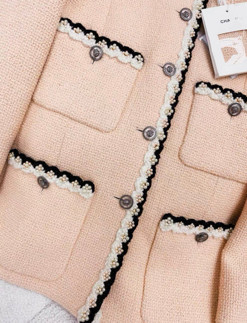Chanel 24A Métier d’Art four-pocket jacket size 44
