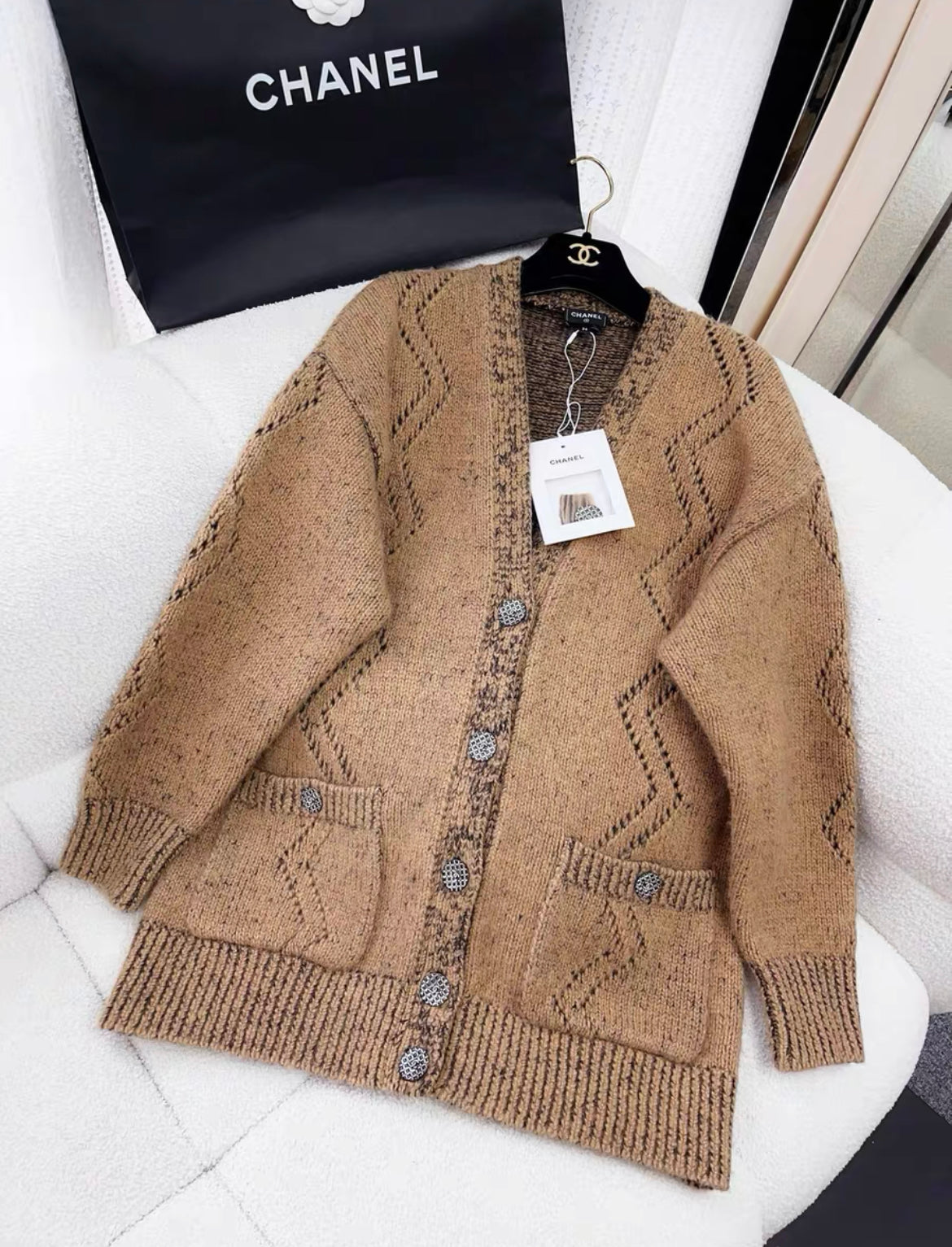 Chanel 22A Dark Beige & Black igan size 34