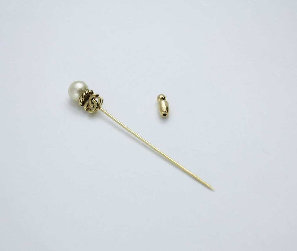 Chanel Vintage 1954-71 Gold-plated Imitation Pearl Twist CC Bar Brooch