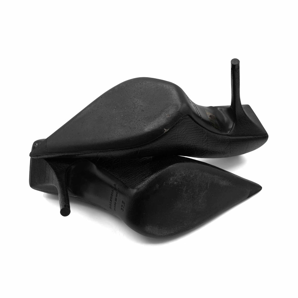 Balenciaga 'Knife' Logo Pumps - Women's 37.5