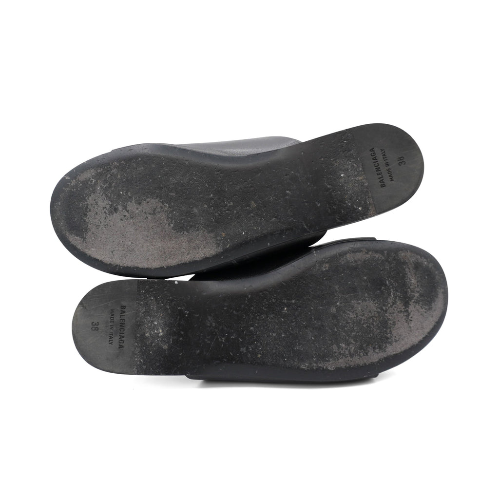 Balenciaga 'BB' Leather Mules - Women's 38