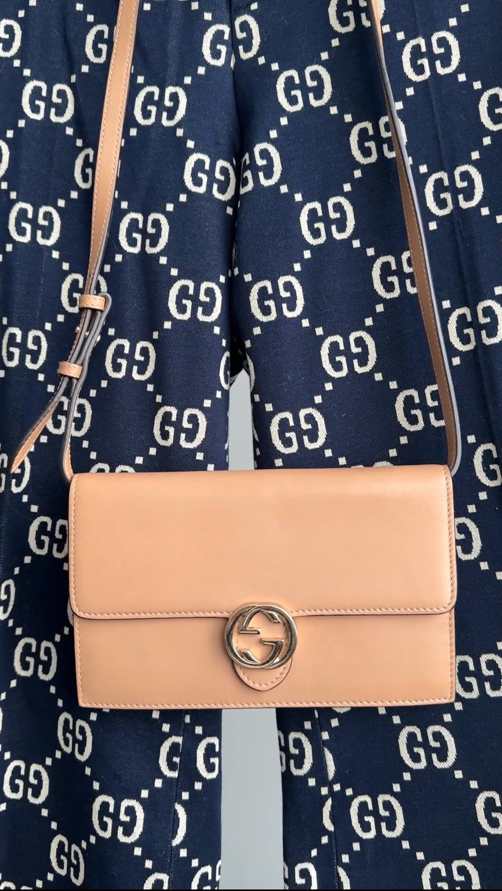 Gucci GG Monogram Navy and Ivory Knit Jersey Pants - IT44 / USA 8 / M