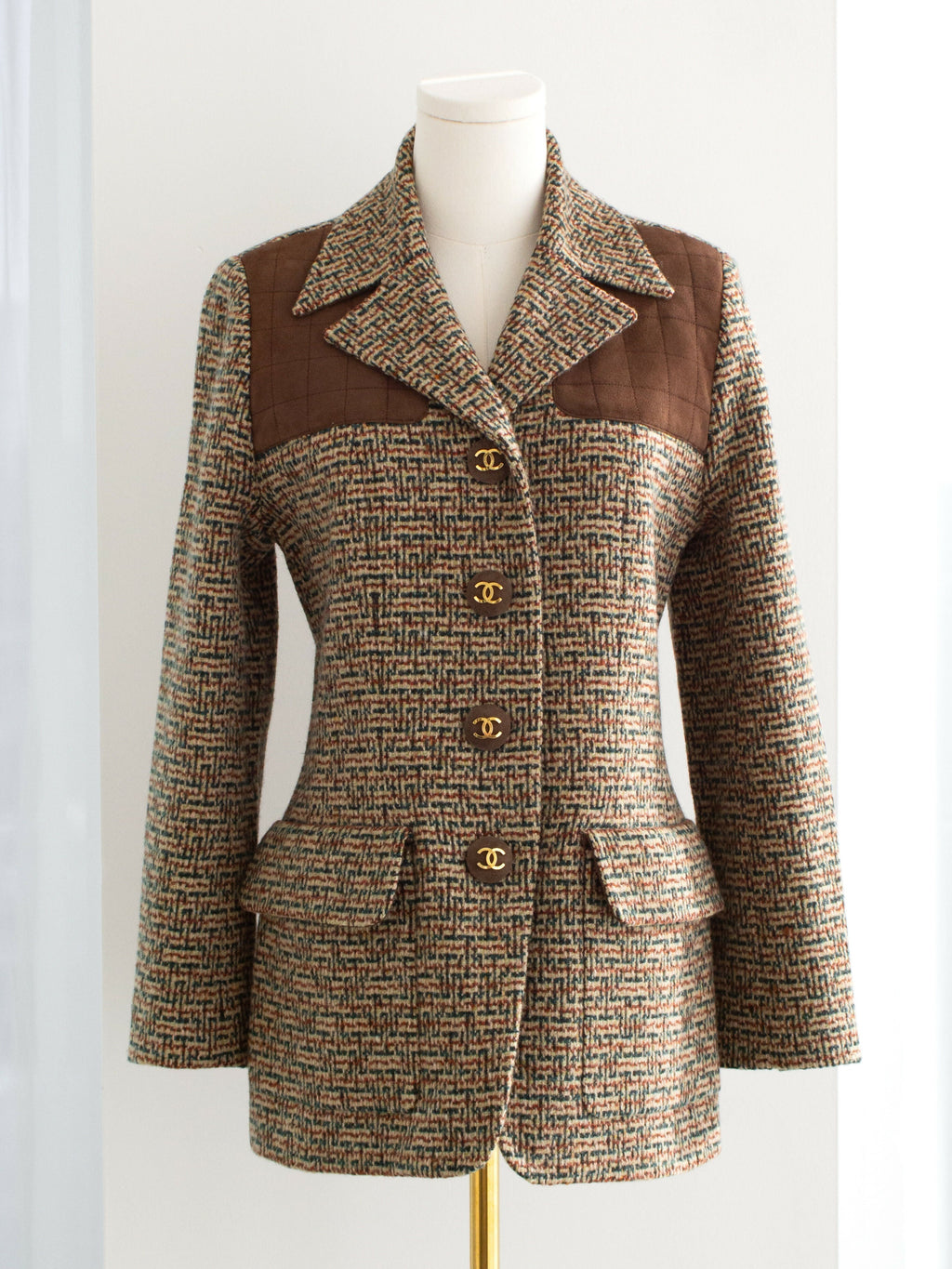 Chanel Vintage F/W 1992 English Tweed Suede Brown CC Gold Runway Jacket