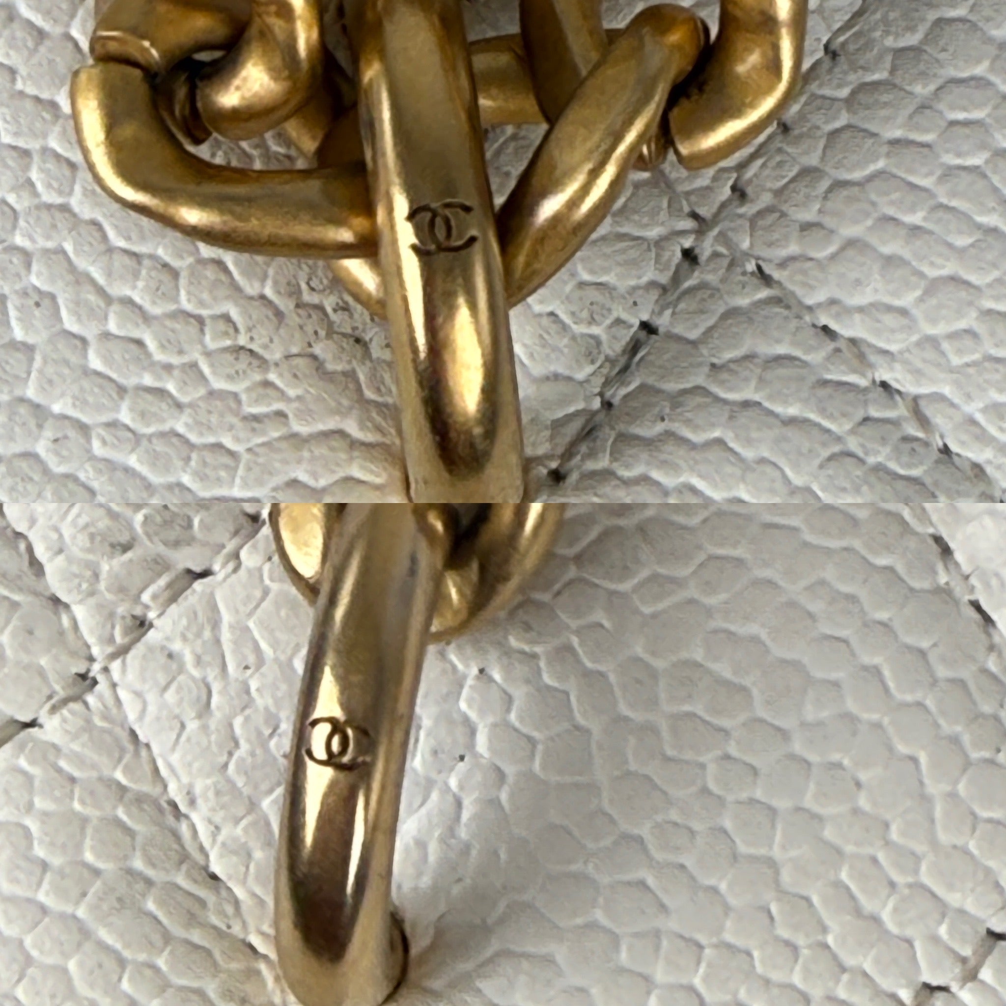 CHANEL White Sweetheart Caviar Vanity Case CC Chain Crossbody Bag