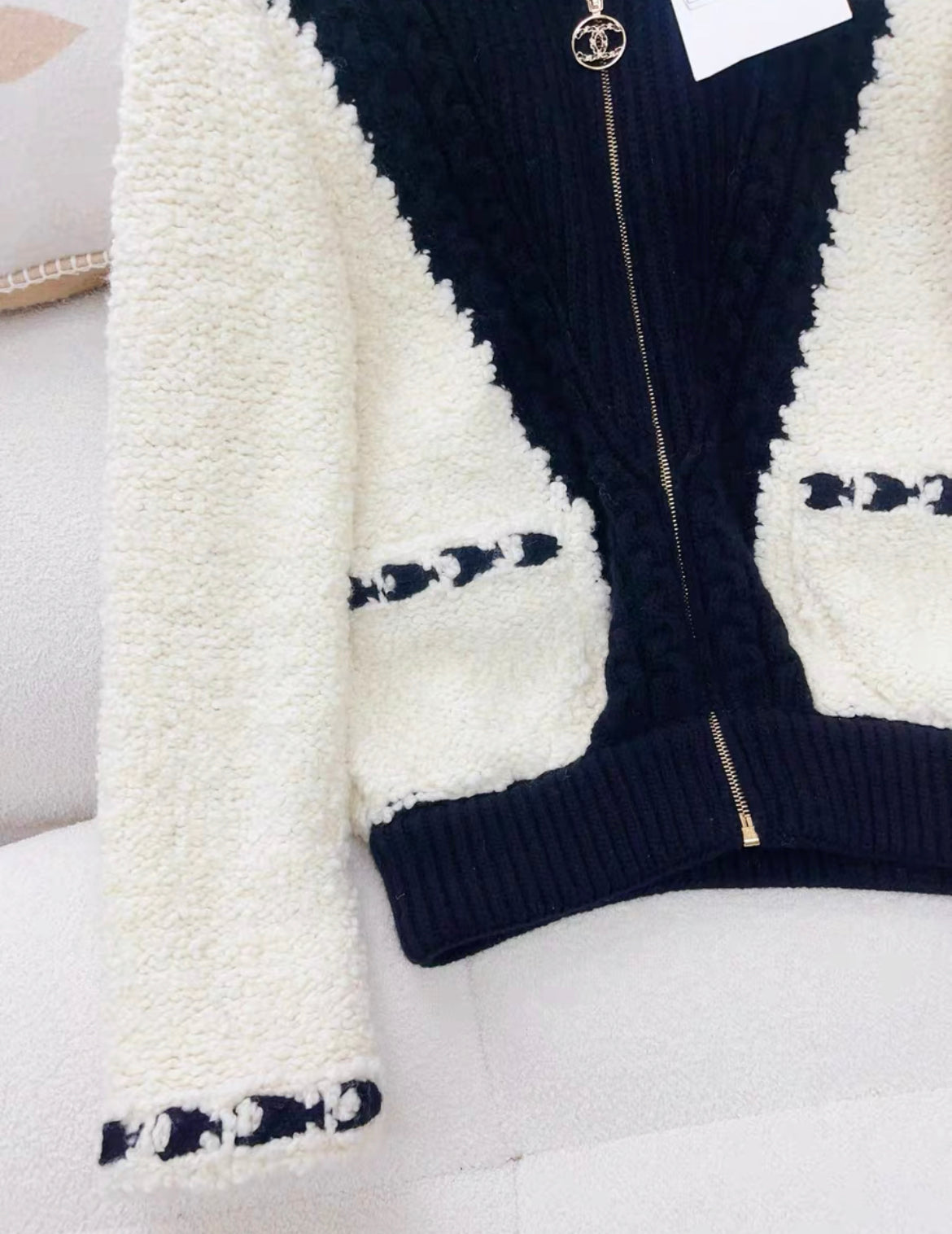 Chanel 19B Black & white shearling jacket size 34