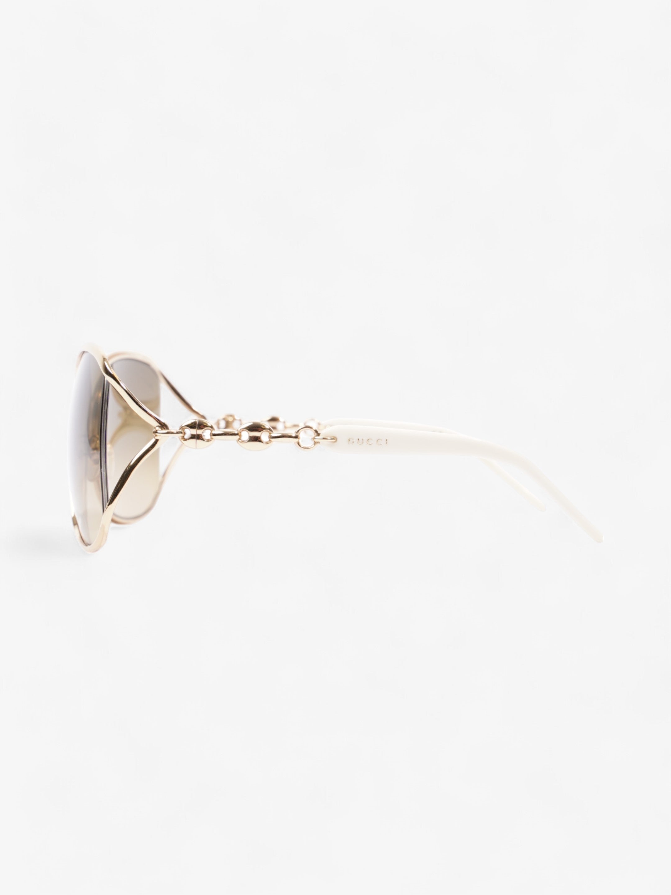 Gucci Oversized Sunglasses Gold / White Base Metal