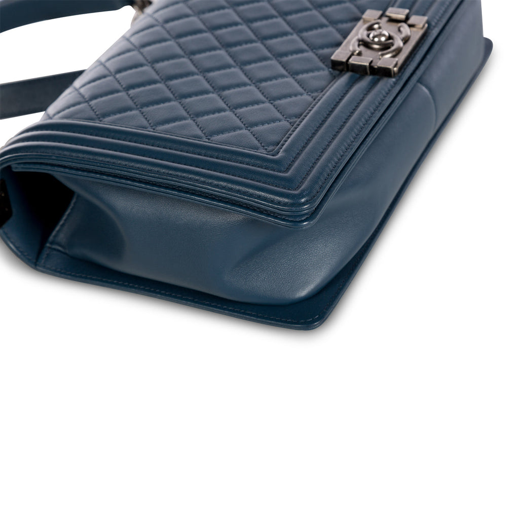 Chanel Boy Bag - New Medium