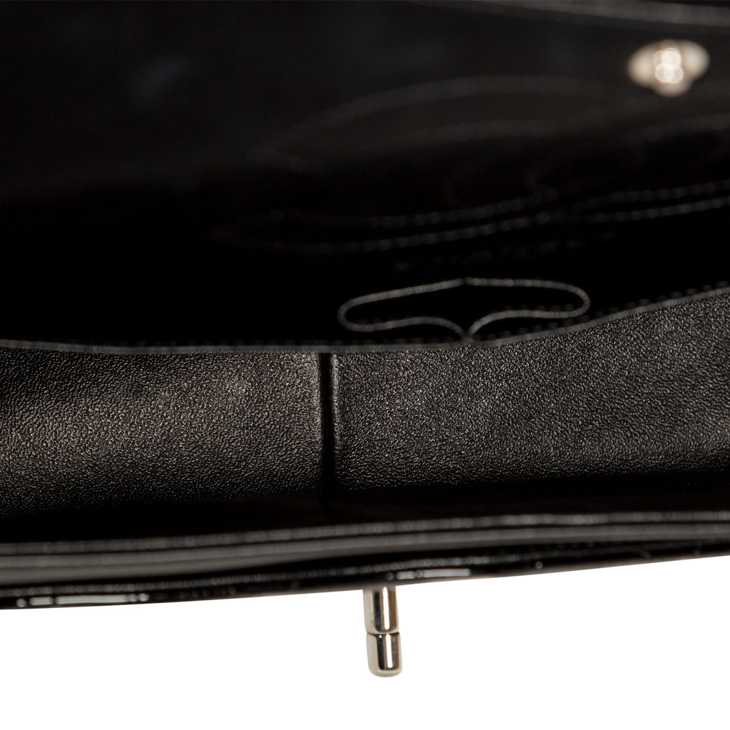 Chanel Classic Flap Bag - Jumbo - Patent