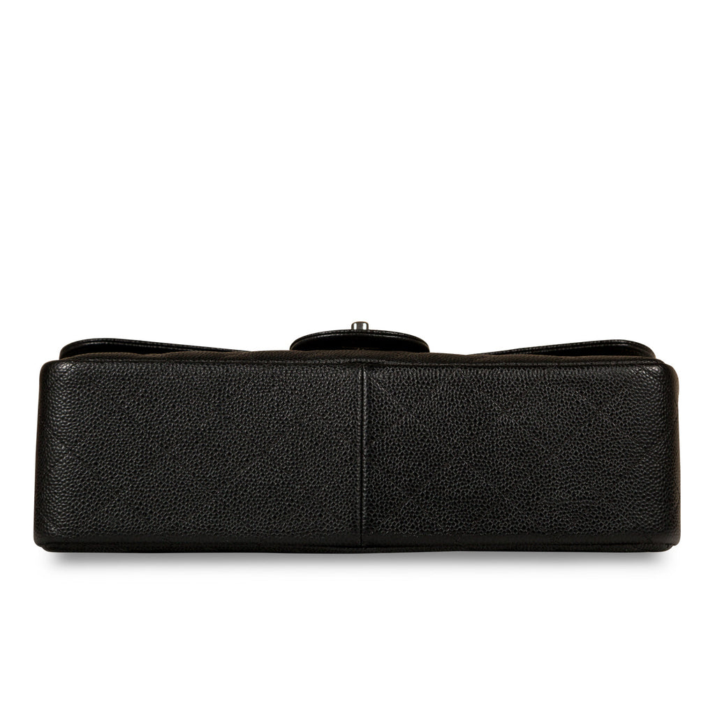 Chanel Classic Flap Bag - Jumbo - Caviar