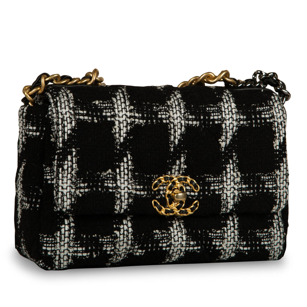 Chanel Chanel 19 Flap Bag