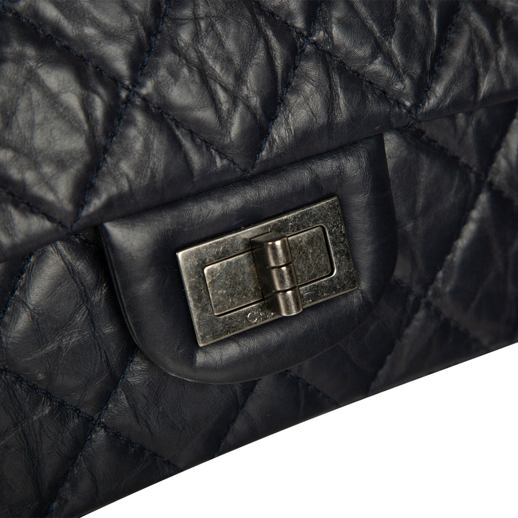Chanel 2.55 Re-issue - 227