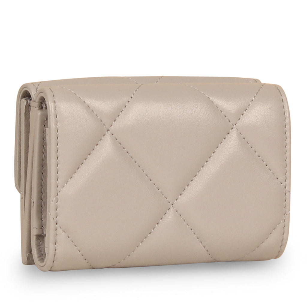 Chanel Chanel 19 Flap Purse