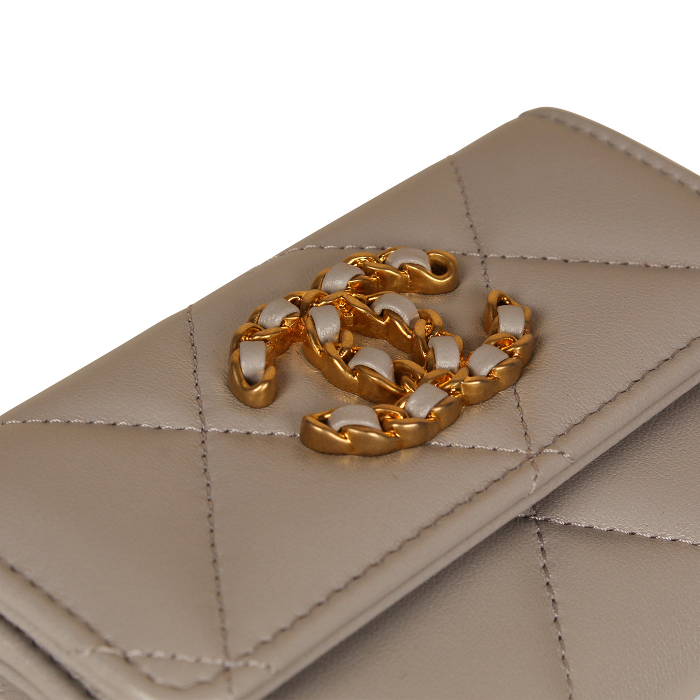 Chanel Chanel 19 Flap holder