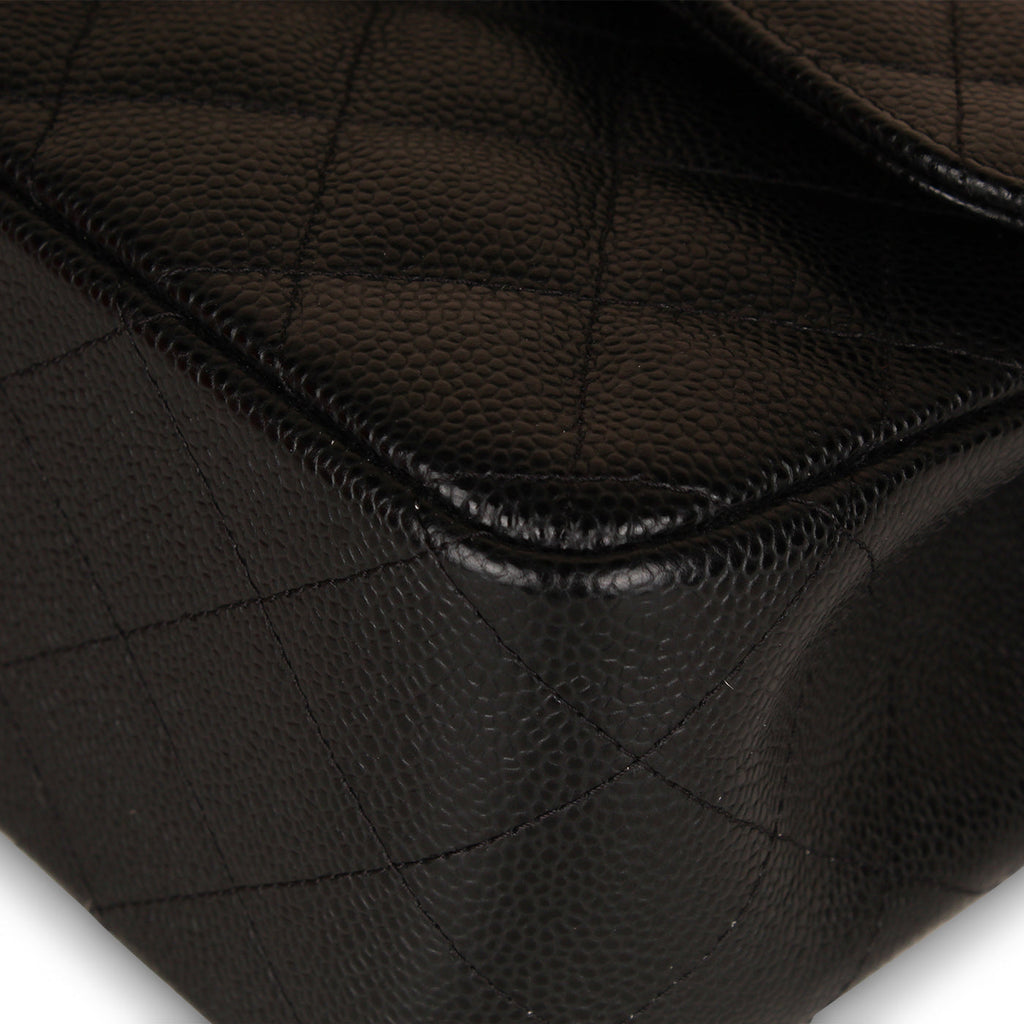 Chanel Classic Flap Bag - Jumbo - Caviar