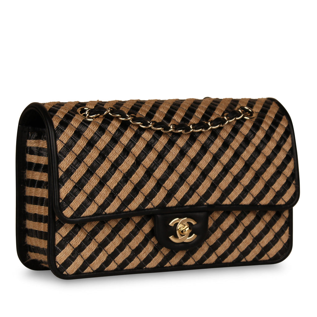 Chanel Classic Flap Bag Medium - Raffia