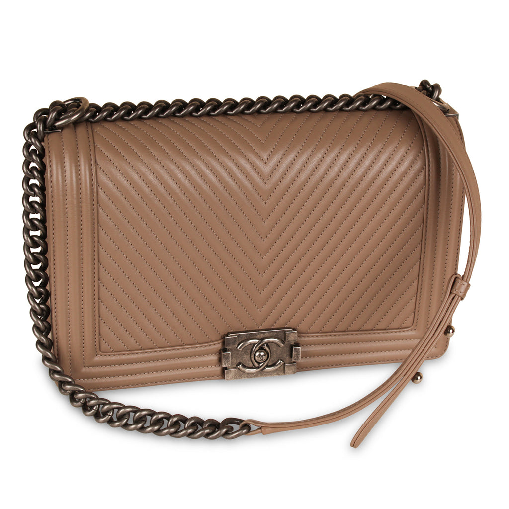 Chanel Boy Bag - New Medium