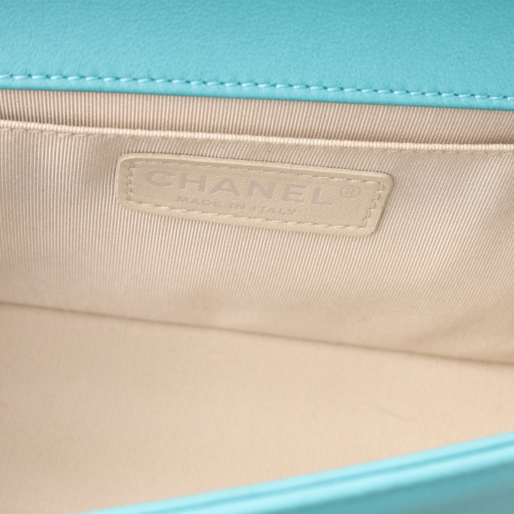 Chanel Boy Bag - Old Medium
