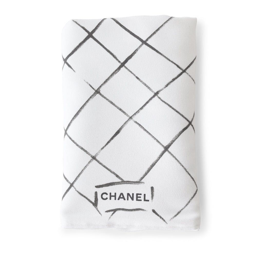 Chanel Classic Flap Bag - Medium