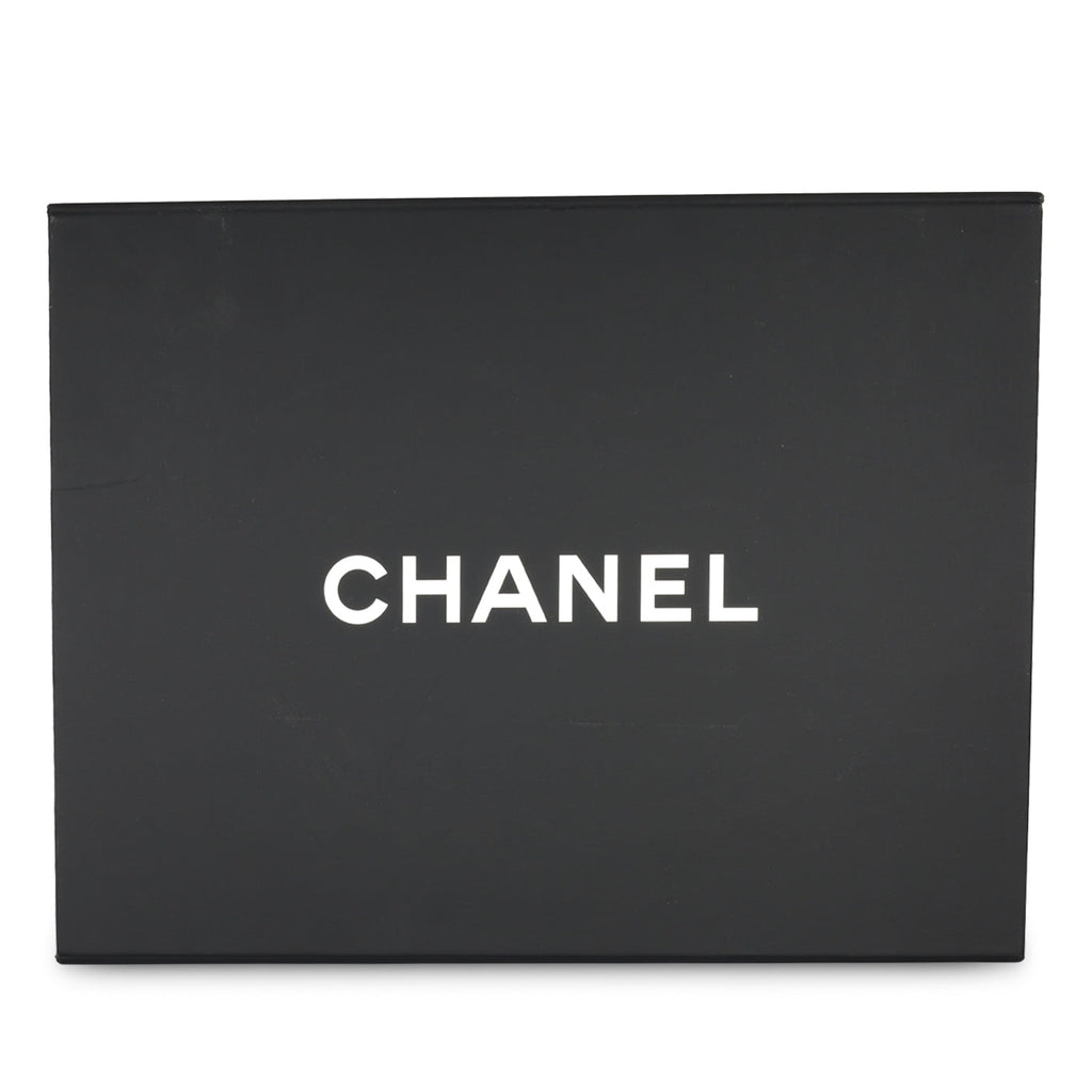 Chanel Classic Flap Bag - Jumbo