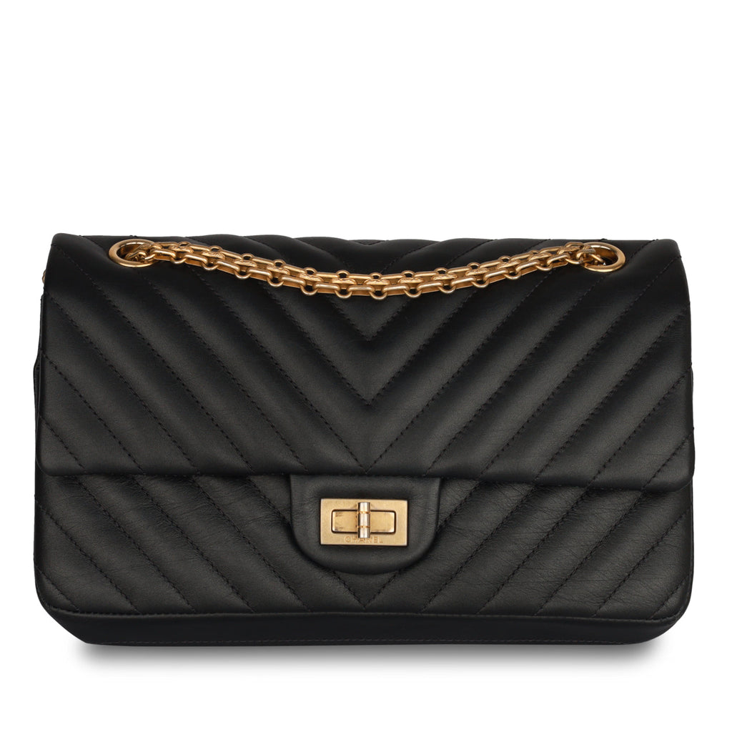 Chanel 2.55 Reissue - 225