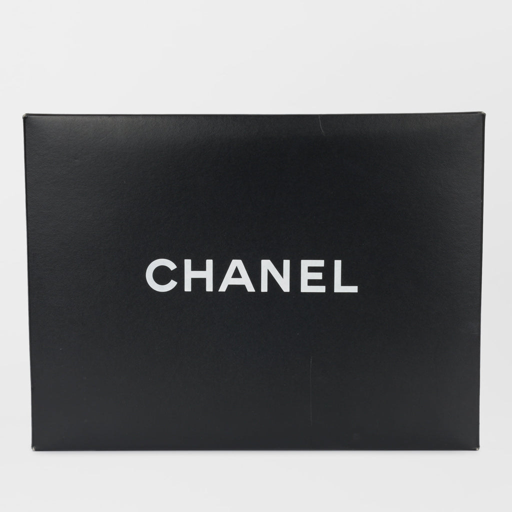Chanel Classic Flap Bag - Medium
