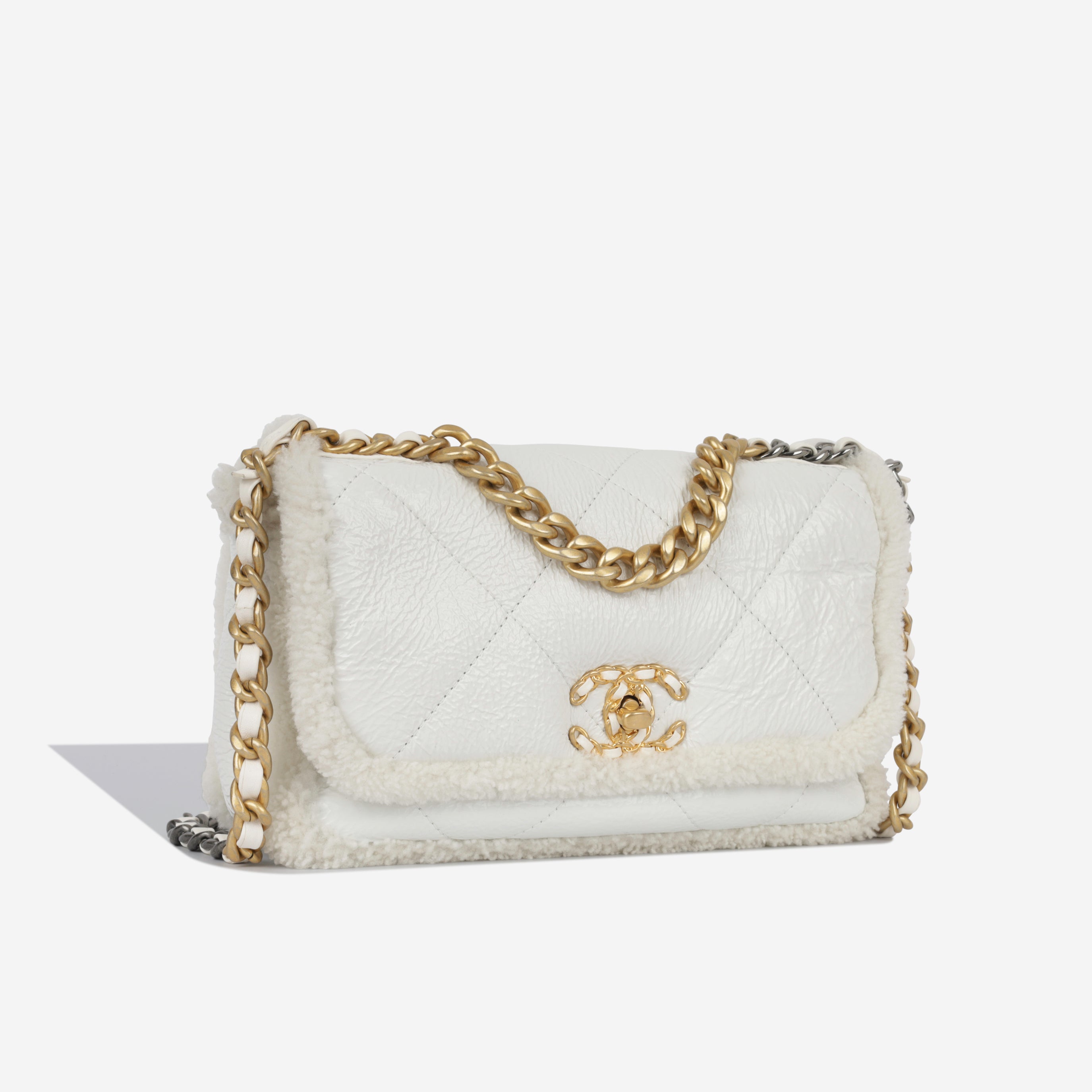 Chanel Chanel 19 - Shearling