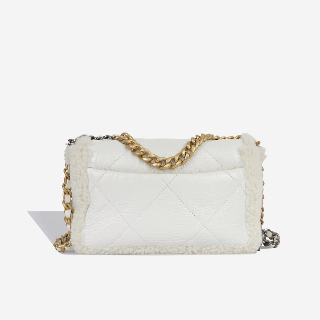 Chanel Chanel 19 - Shearling