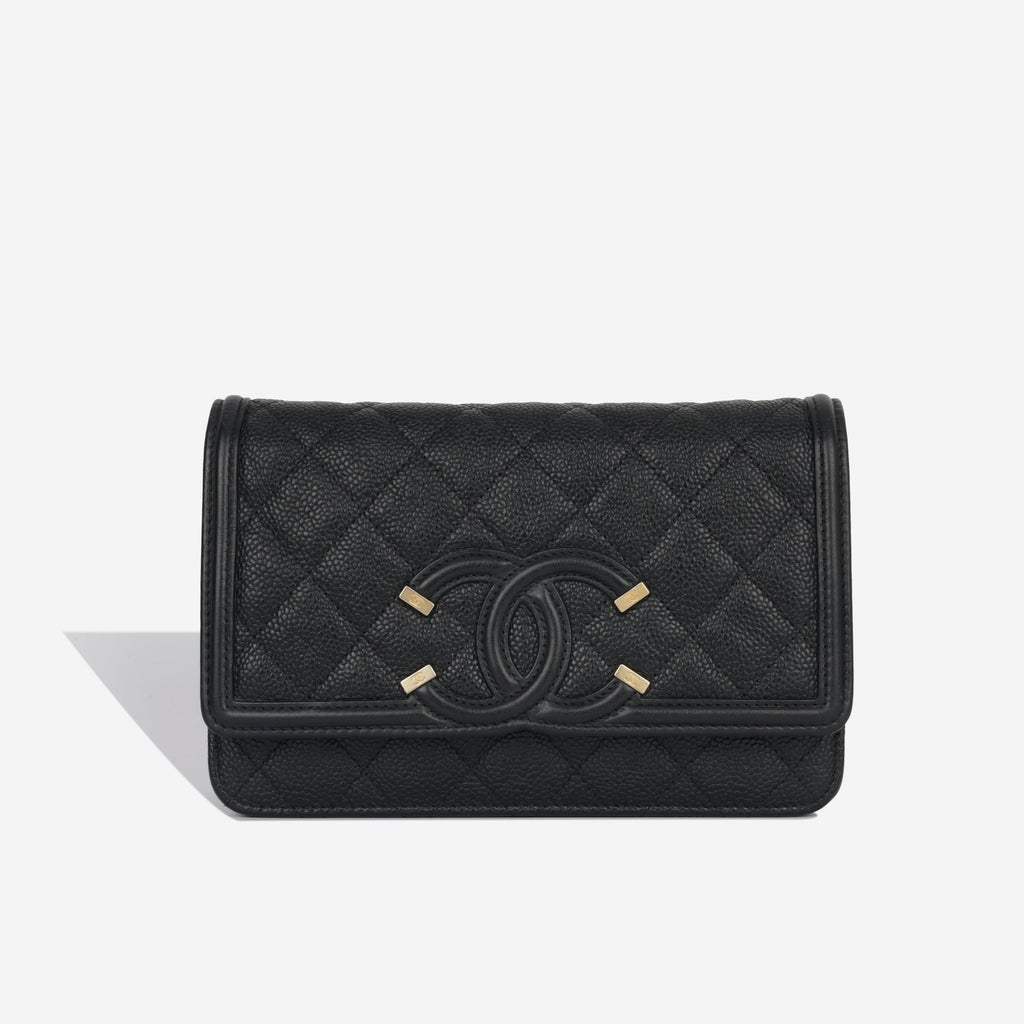 Chanel Filigree Wallet on Chain