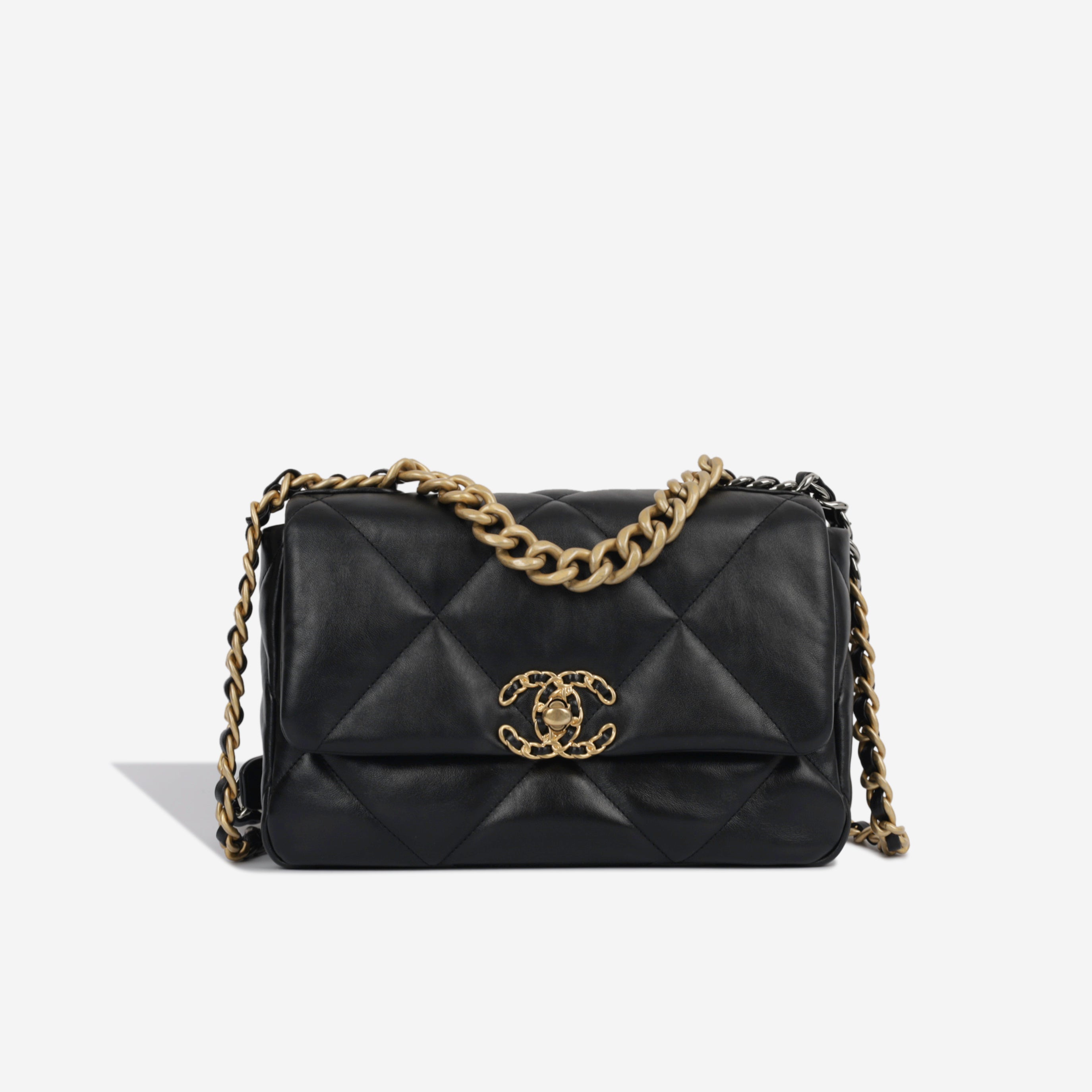 Chanel Chanel 19 - Small