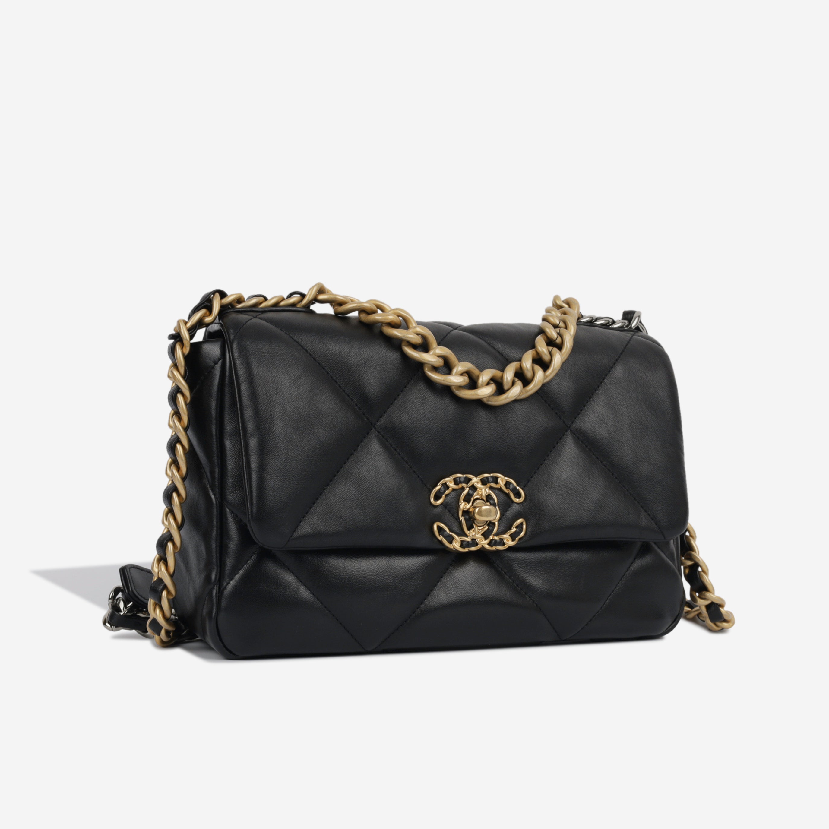 Chanel Chanel 19 - Small