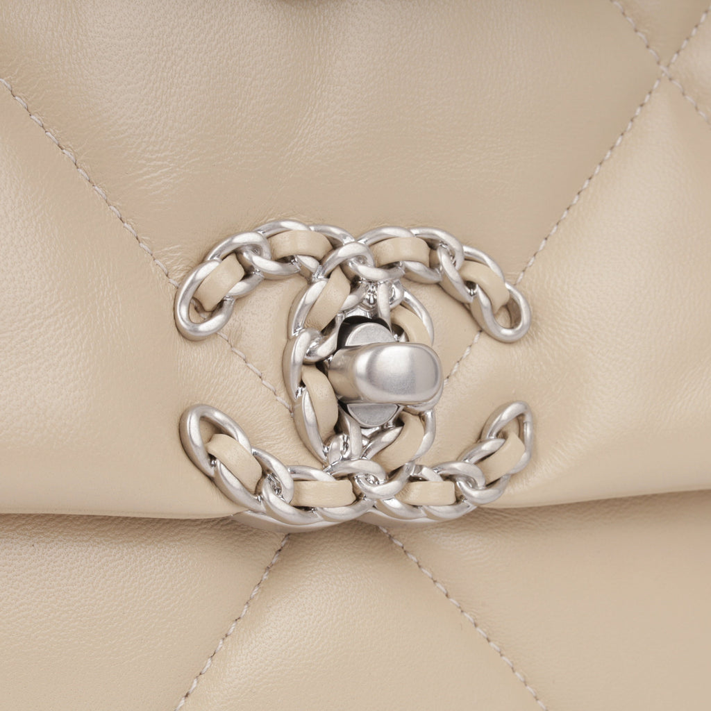Chanel Chanel 19 Flap Bag - Small