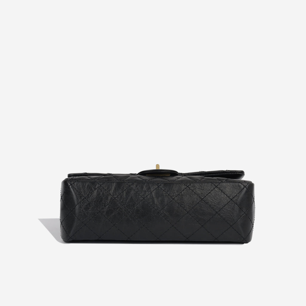 Chanel 2.55 Reissue - 225