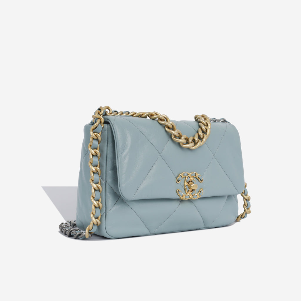 Chanel Chanel 19 - Small