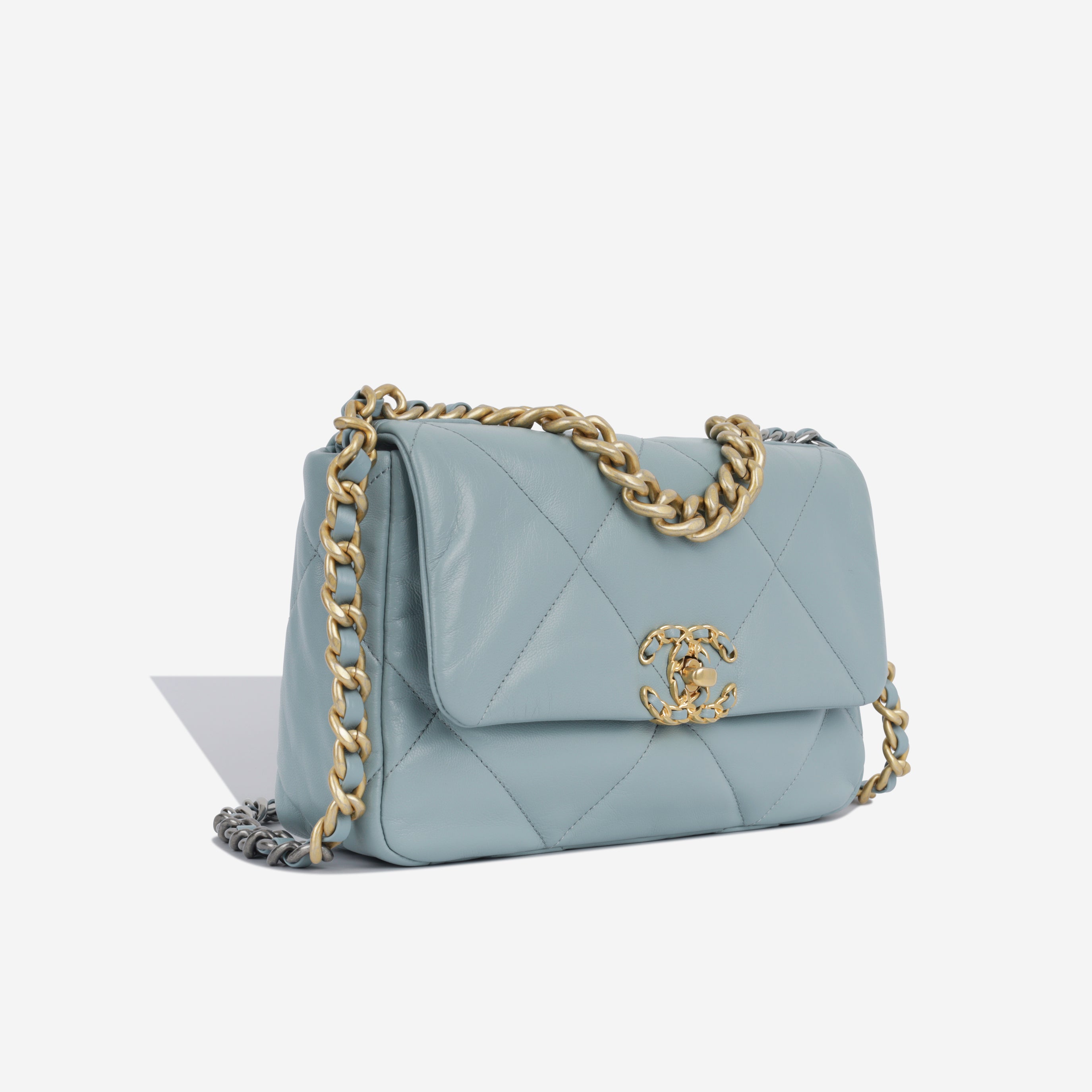 Chanel Chanel 19 - Small