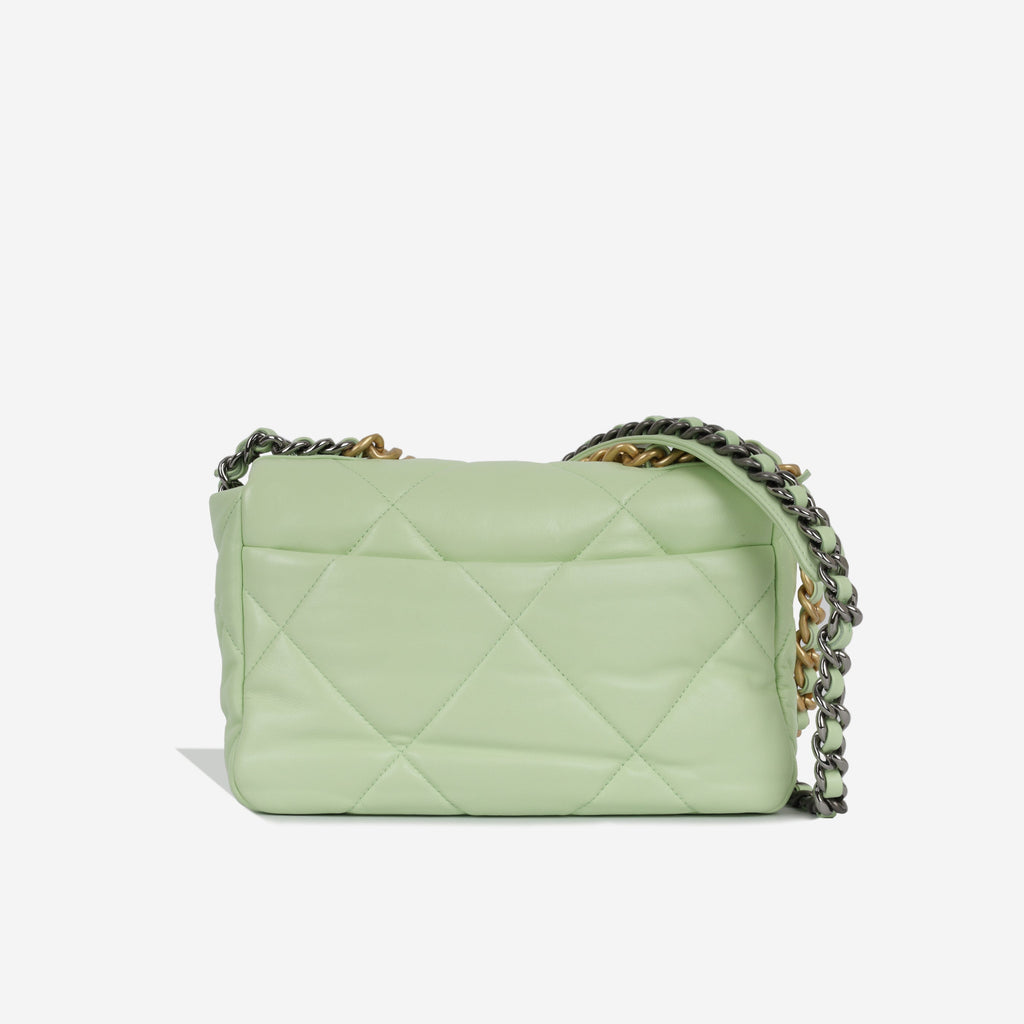 Chanel Chanel 19 - Small