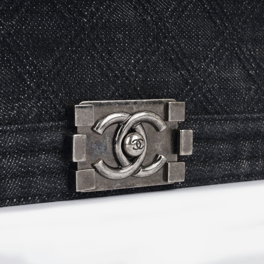 Chanel Boy Bag - Old Medium