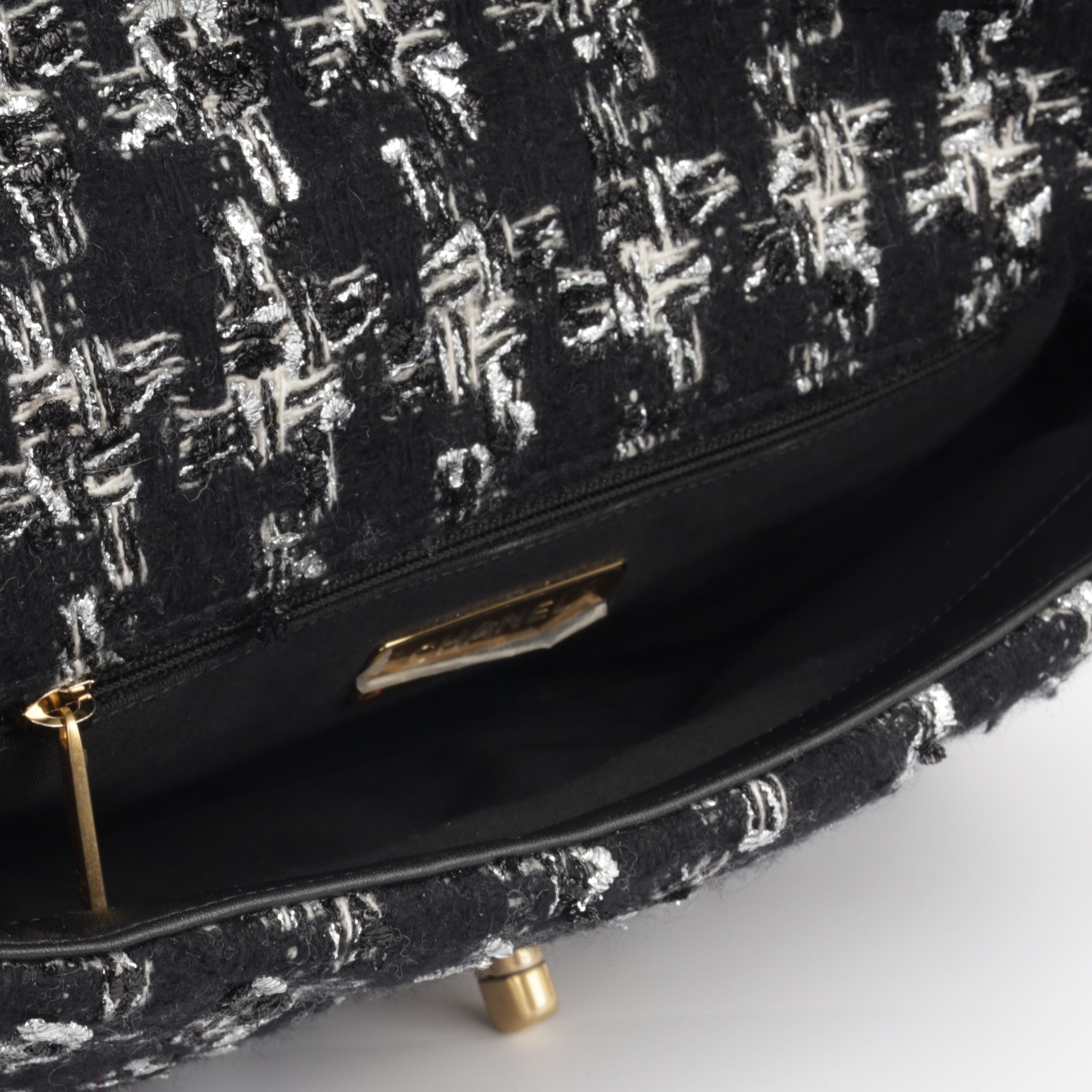 Chanel Chanel 19 - Small