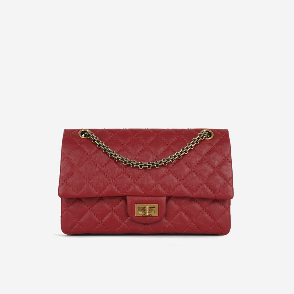 Chanel 2.55 Reissue - 225