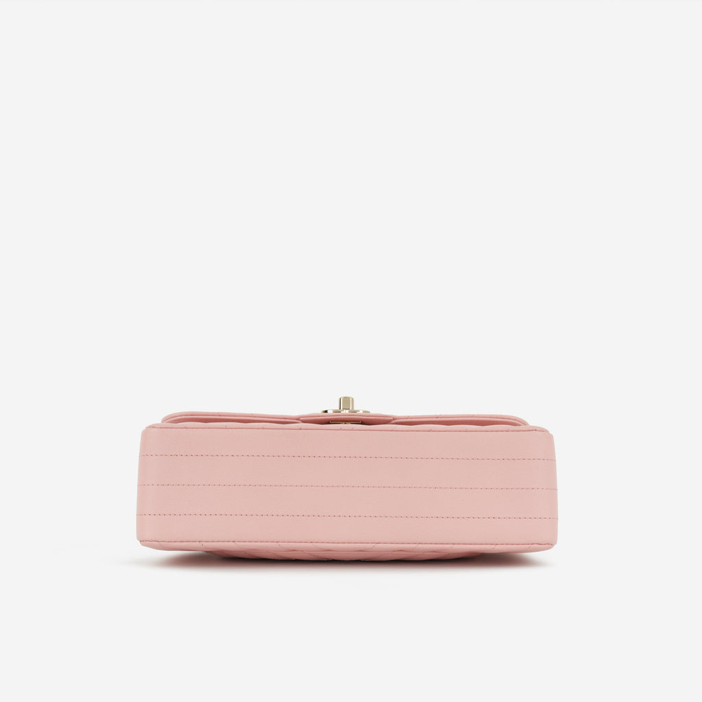Small Classic Flap