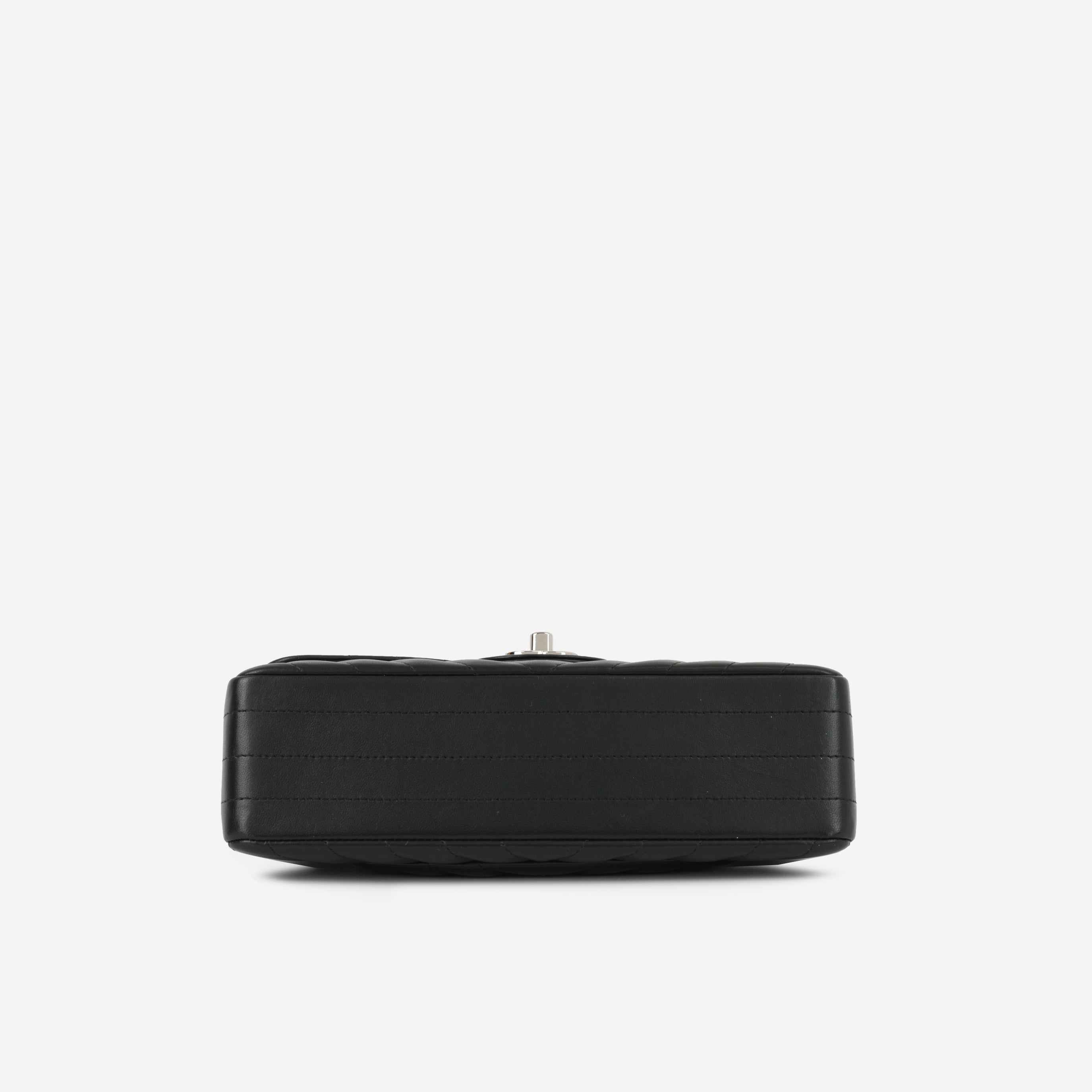 Small Classic Flap