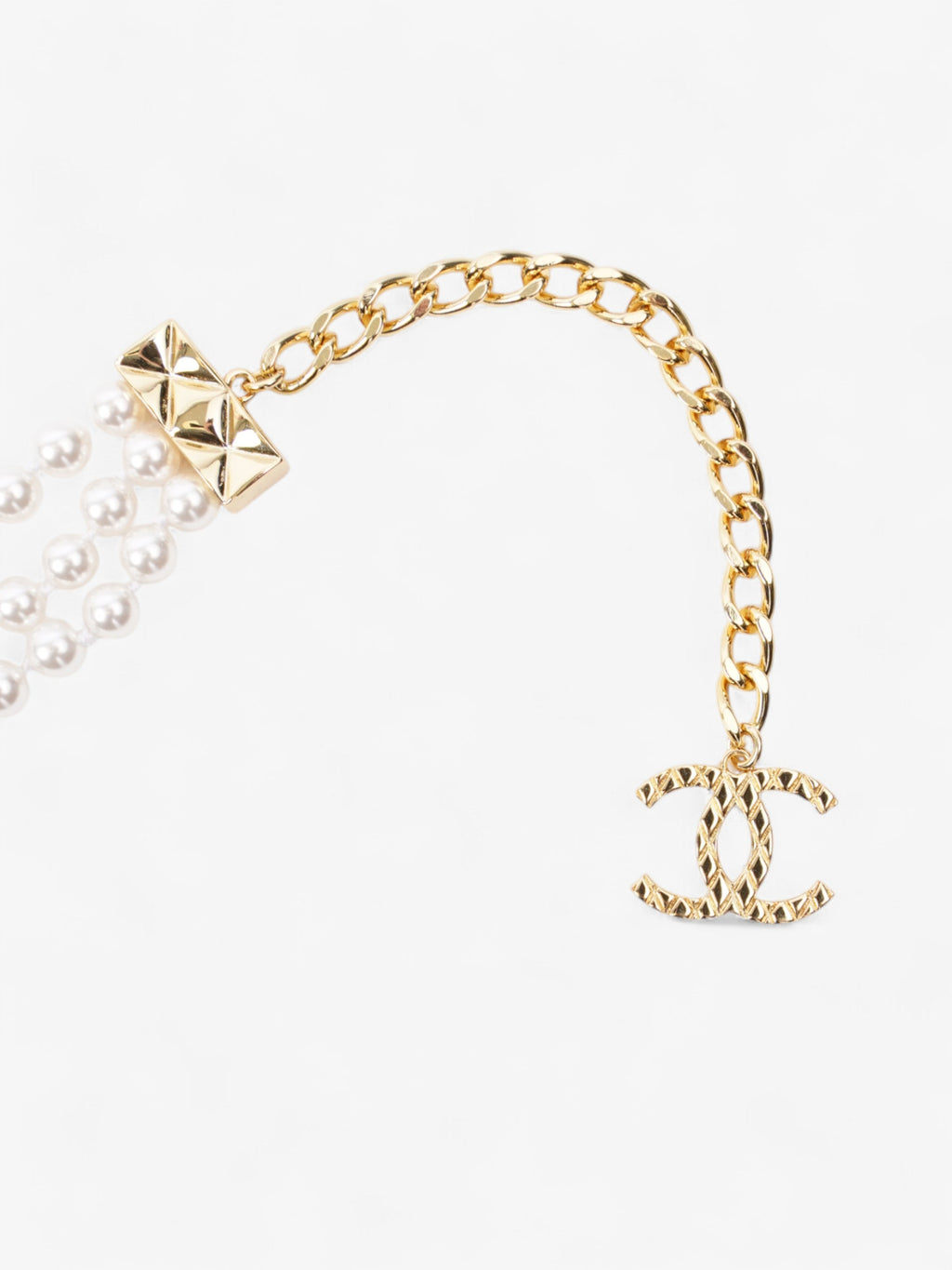 Chanel CC Pearl Chocker Pearl / Gold Faux Pearl