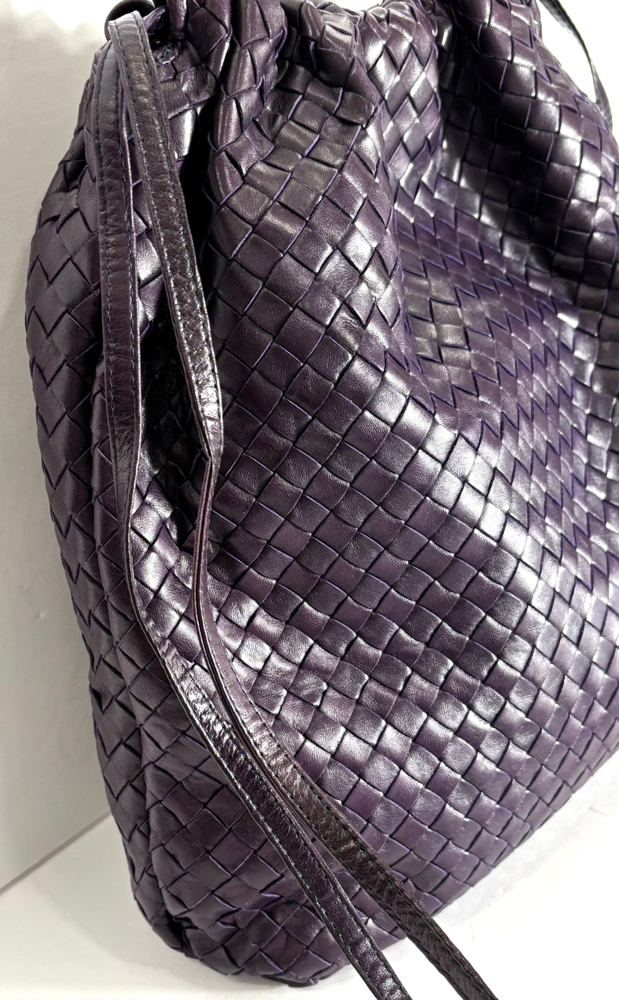 BOTTEGA VENETA INTRECCIATO WOVEN NAPPA LEATHER DRAWSTRING BAG